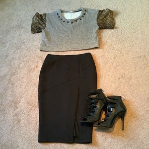 Gianni Bini crop grey sweat shirt